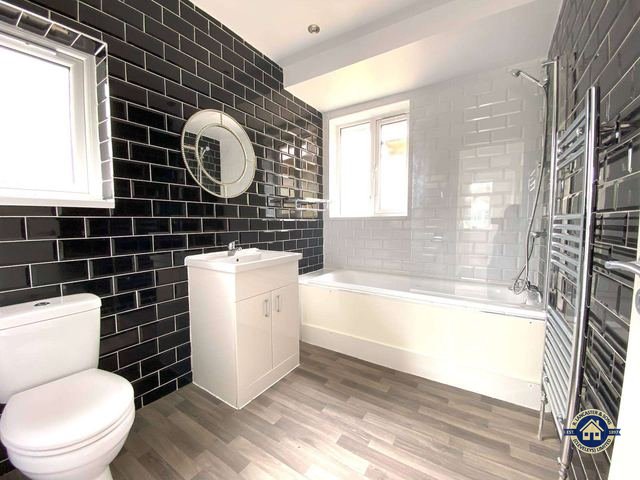 Bathroom of a 3 bed house, Harrow
